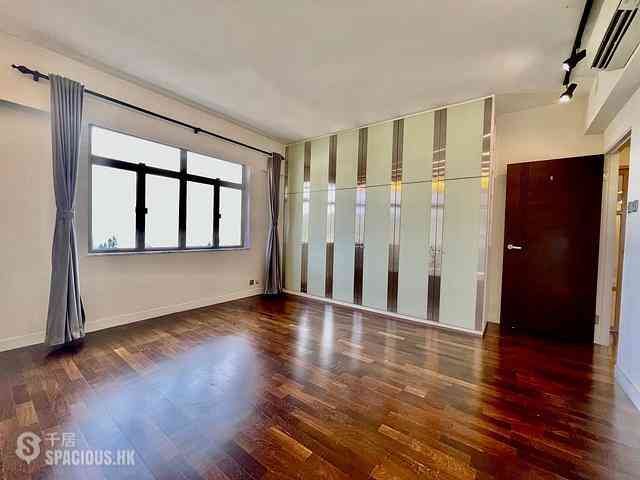 The Peak - Villa Verde Block D 08
