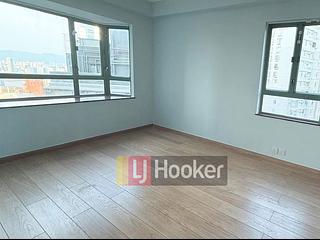 Mid Levels Central - Goldwin Heights 04