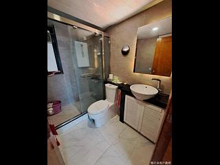 Kennedy Town - University Heights Block 1 02