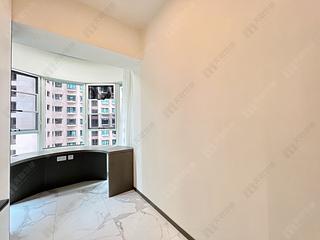 Mid Levels Central - Hillsborough Court Block 2 06