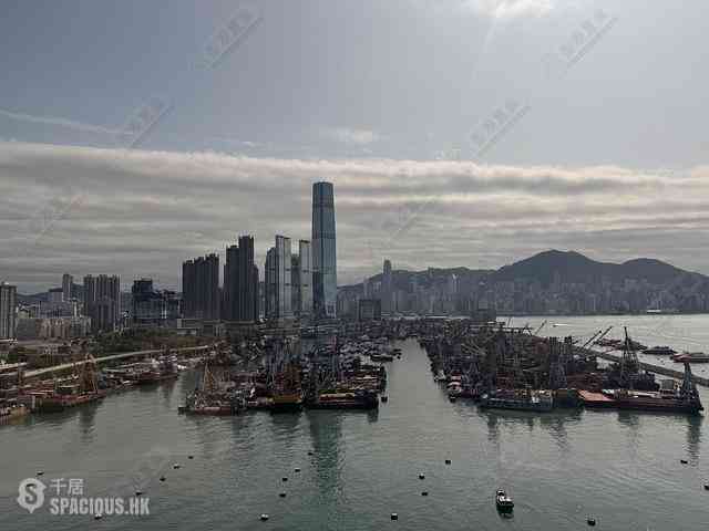 Tai Kok Tsui - Island Harbourview Block 7 01