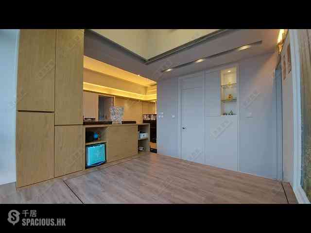 Tai Kok Tsui - One Silversea Tower 6 07