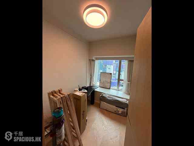 West Kowloon - Sorrento Phase 2 Block 2 03