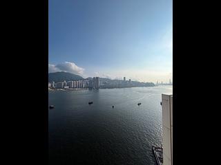 Yau Tong - The Coast Line Phase 1 The Coast Line I Tower 1 05