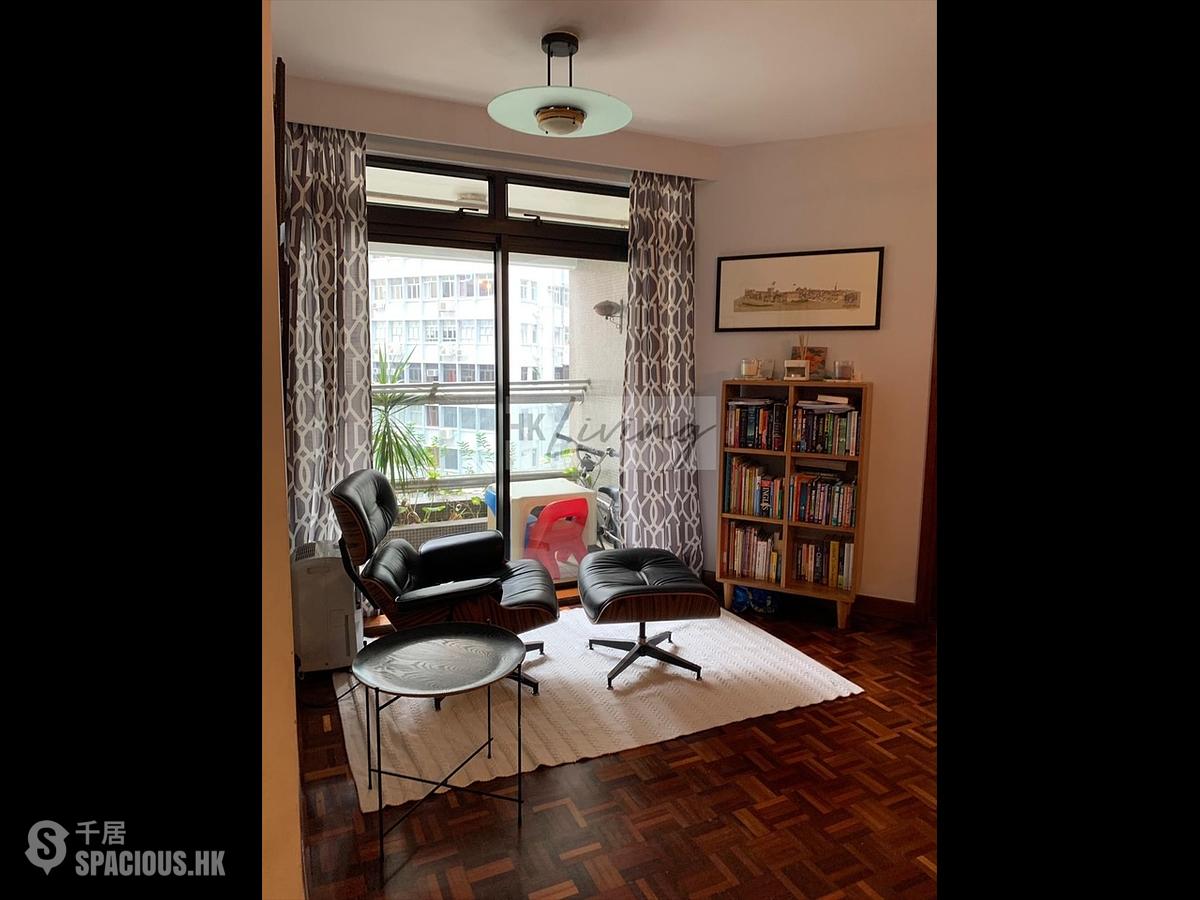 Soho - Albron Court 01