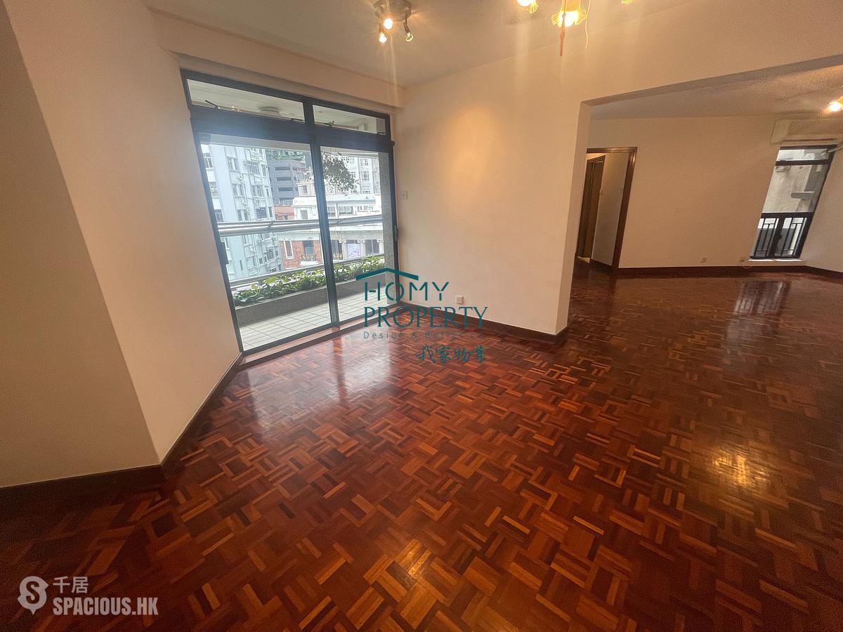 Soho - Albron Court 01