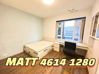 Mid Levels Central - Merry Court 11