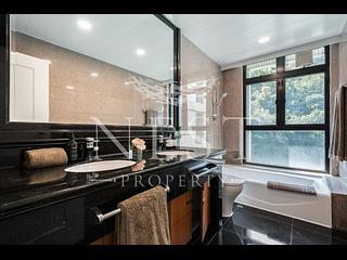 Mid Levels Central - The Harbourview 09
