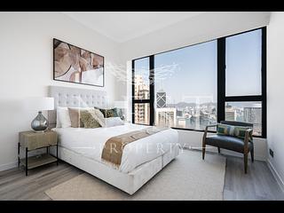 Mid Levels Central - The Harbourview 08