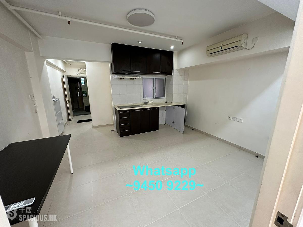 Sheung Wan - Yu Hing Mansion 01