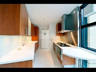 Mid Levels Central - Queen's Garden 03