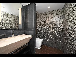 Repulse Bay - The Lily 10
