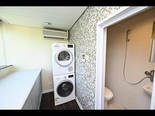 Repulse Bay - The Lily 11