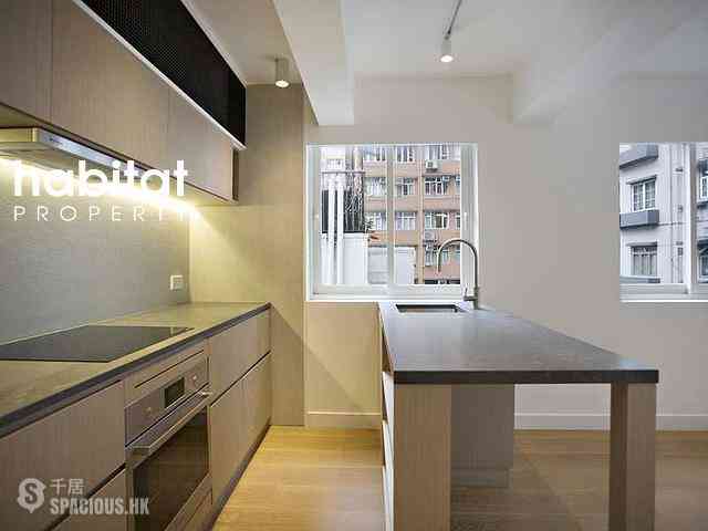 Poho - 41, Square Street 07