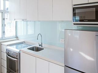 Kennedy Town - Pearl Court 04