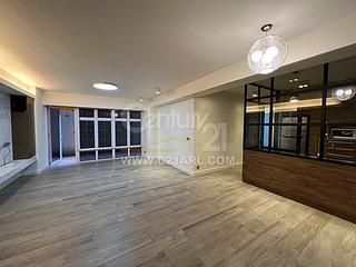 Mid Levels West - Park View Court 02