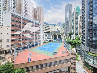 Shek Tong Tsui - Chong Yip Centre 02