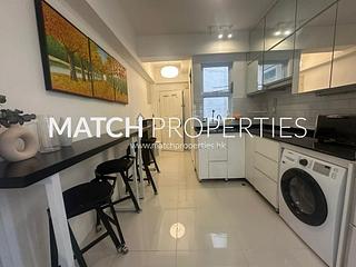 Sheung Wan - 185, Wing Lok Street 05