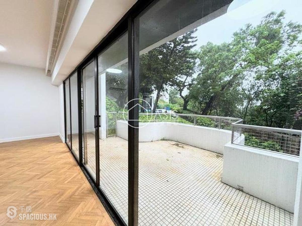Pok Fu Lam - Pine Grove 01