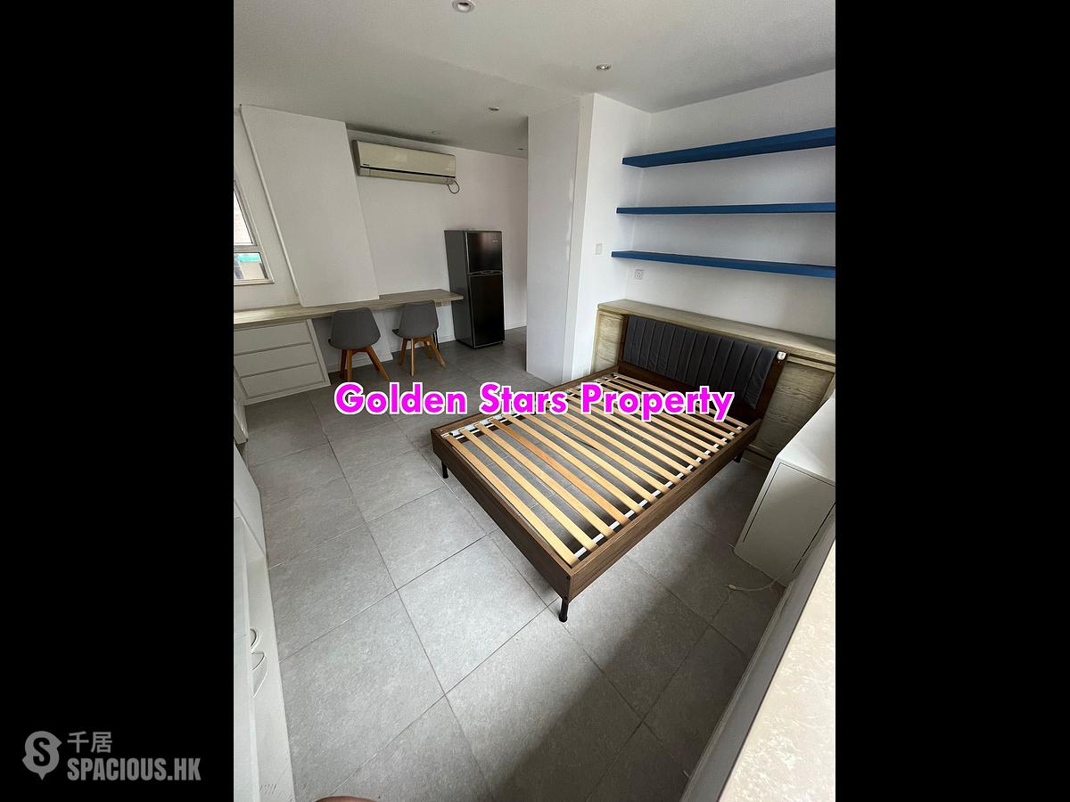 Sai Ying Pun - Wah Fai Court 01