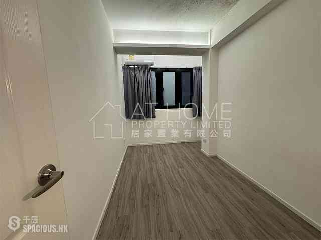 Causeway Bay - 8, Yiu Wa Street 04