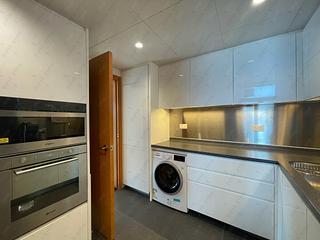 Mid Levels West - 80 Robinson Road 05