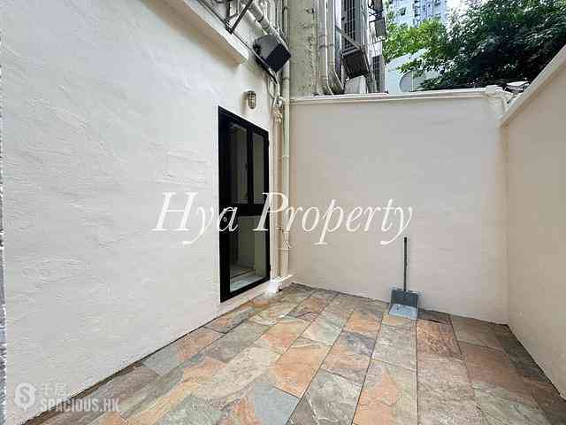 Soho - 29-31, Bridges Street 01