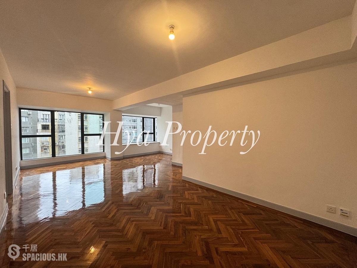 Mid Levels Central - 62B, Robinson Road 01