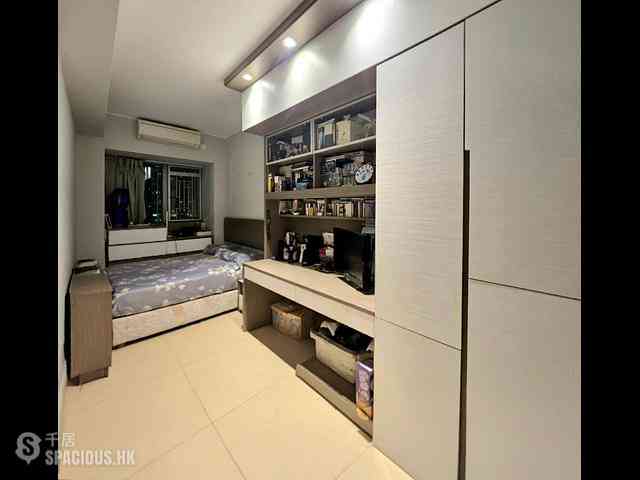 Tung Chung - Caribbean Coast Phase 1 Monterey Cove Tower 1 05