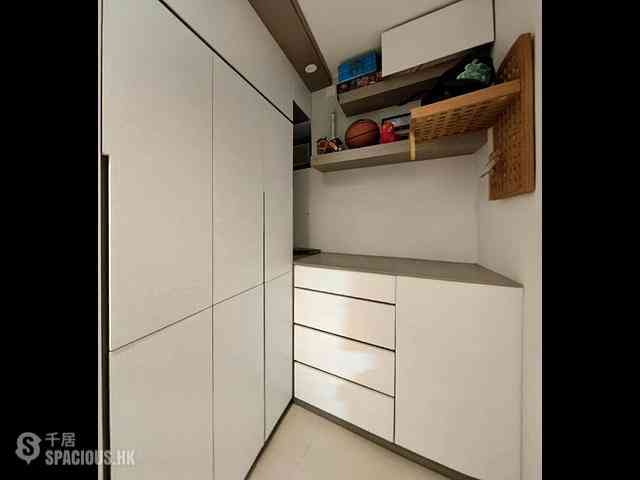 Tung Chung - Caribbean Coast Phase 1 Monterey Cove Tower 1 06
