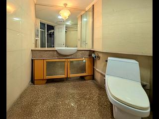 Tung Chung - Caribbean Coast Phase 1 Monterey Cove Tower 1 11