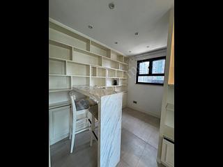 Sheung Wan - The Bellevue Place 02