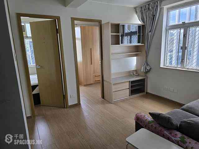 Wan Chai - Causeway Centre Block B 03