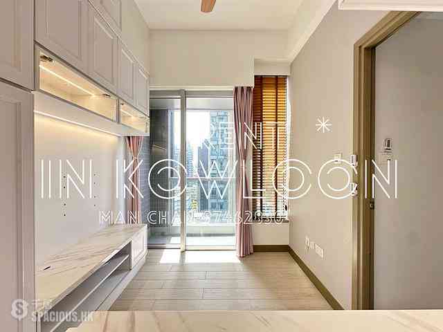 Tai Kok Tsui - L・Living 23 03