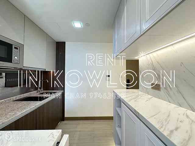 Tai Kok Tsui - L・Living 23 06