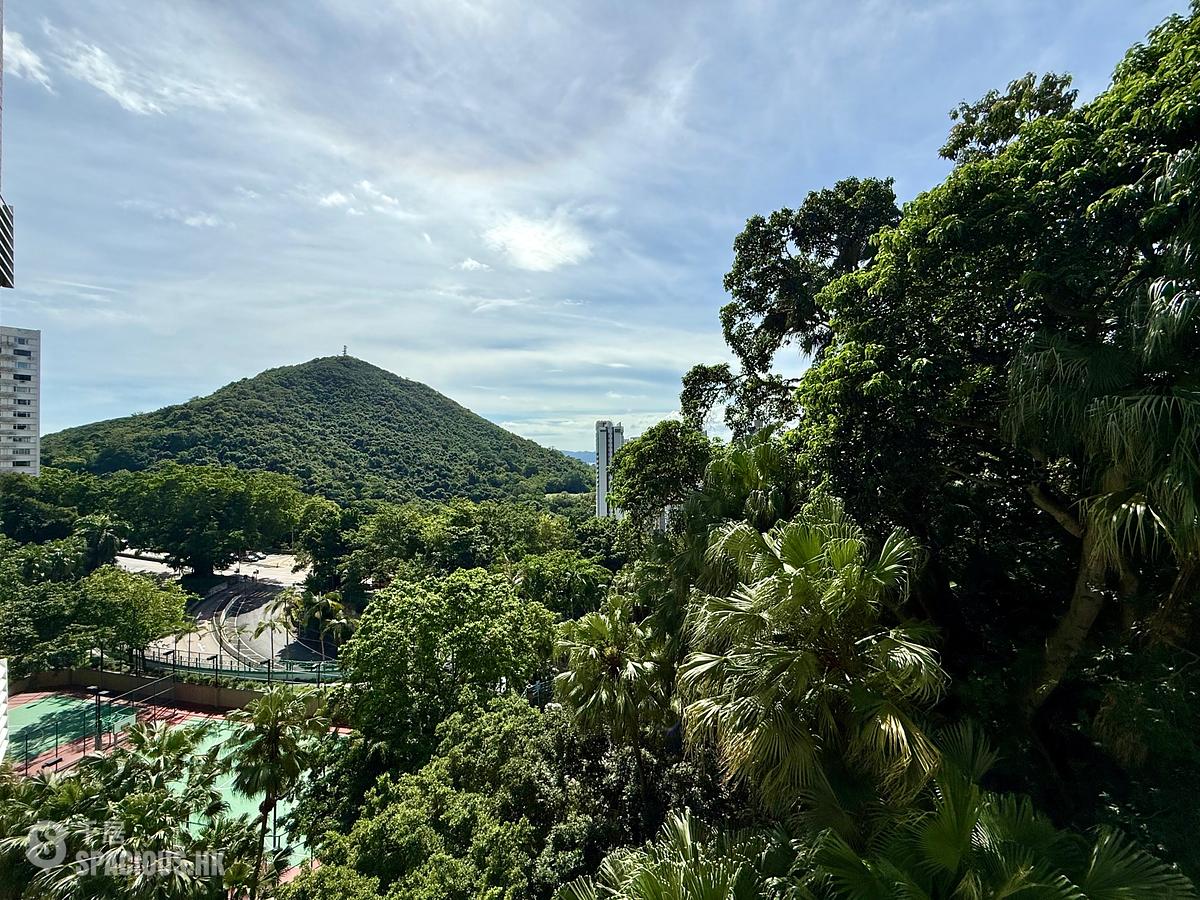 Pok Fu Lam - La Clare Mansion 01