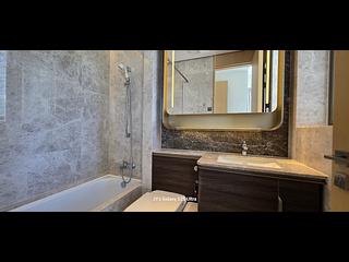 Wong Chuk Hang - The Southside Phase 2 La Marina Tower 2A 10