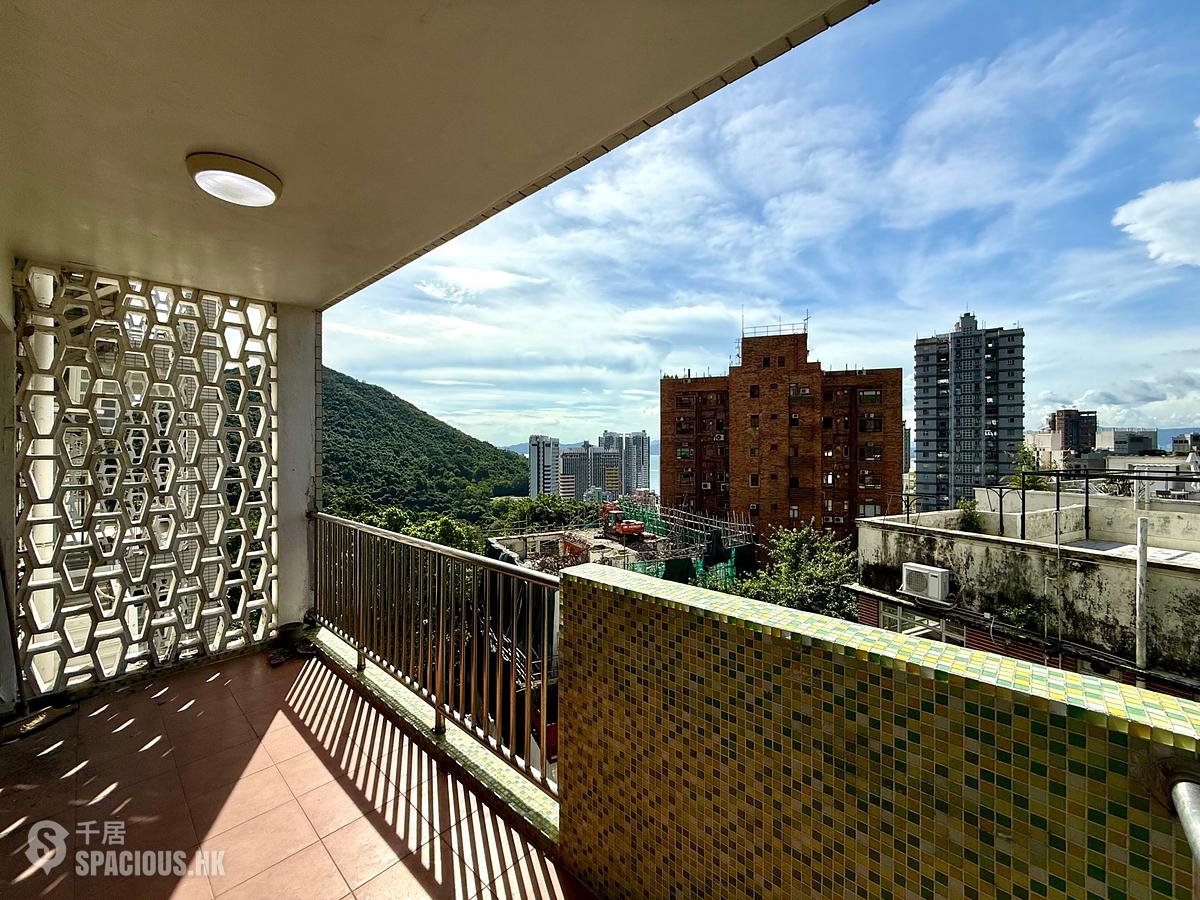 Pok Fu Lam - La Clare Mansion Block B 01