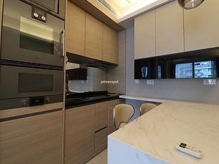 Wan Chai - The Avenue Phase 1 03