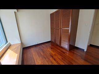 Mid Levels Central - Robinson Place 16