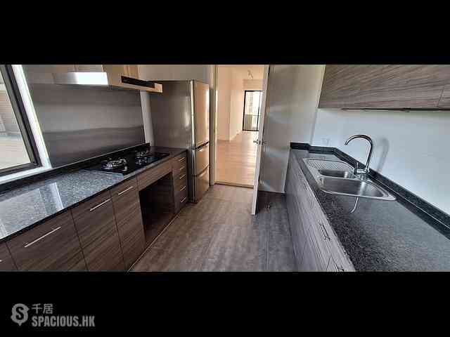 Jardines Lookout - Cavendish Heights Block 6 05