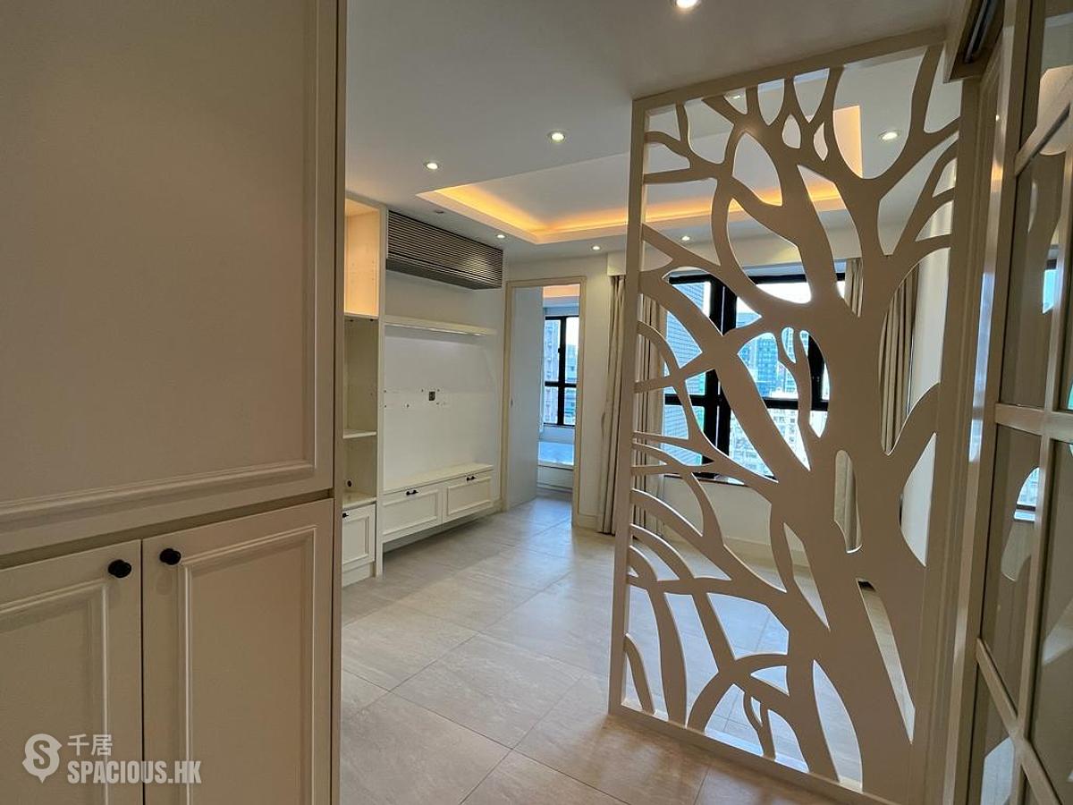 Sheung Wan - The Bellevue Place 01