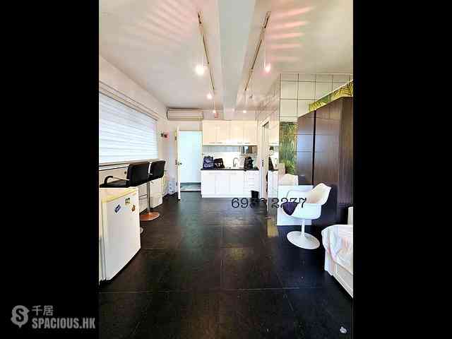 Wan Chai - King Sing House 02