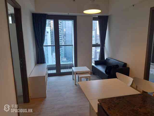 Mid Levels West - 18 Mosque Street 01