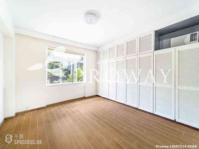 Pok Fu Lam - 18-22, Crown Terrace 06