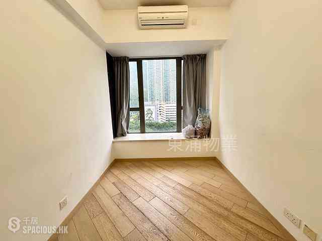 Tung Chung - The Visionary Tower 10 07