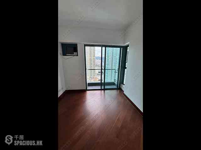Tai Kok Tsui - The Long Beach Tower 2 03