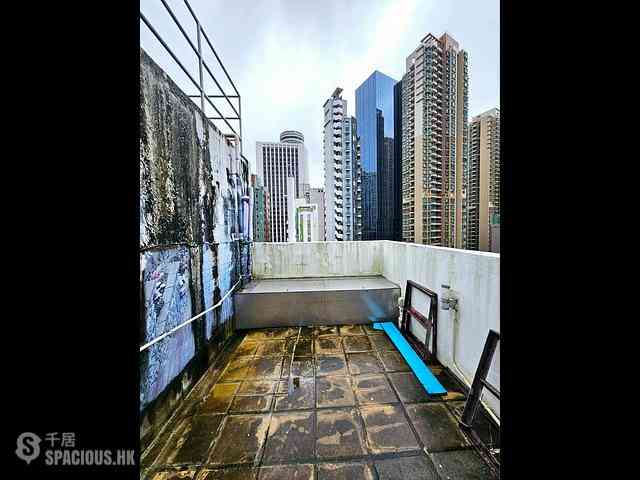Wan Chai - King Sing House 02