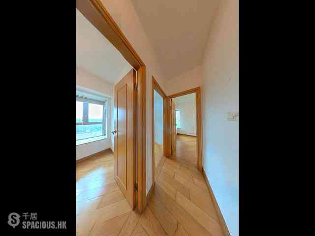 Tai Kok Tsui - Harbour Green Tower 3 06