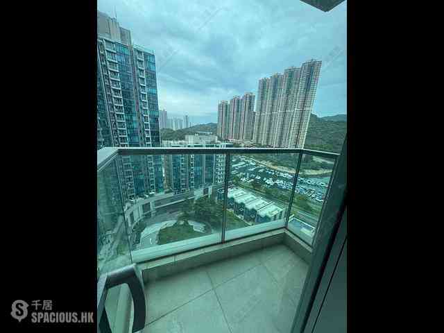 Tseung Kwan O - Monterey Block 1 01